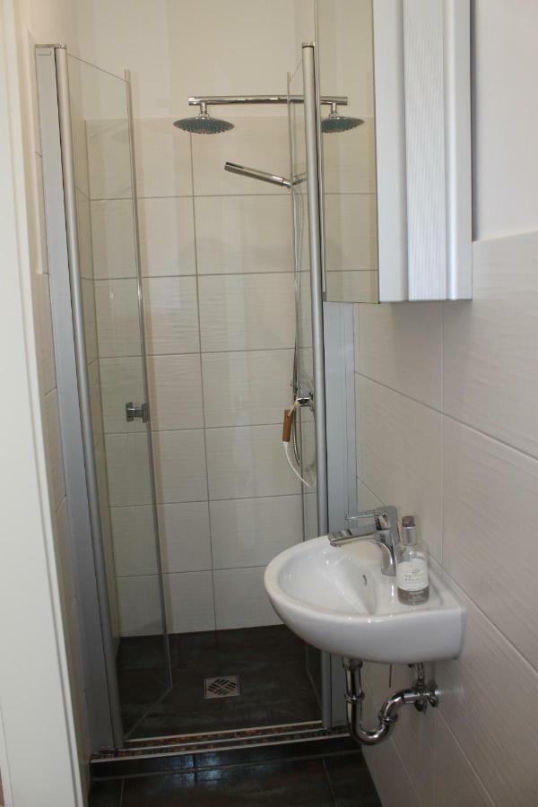 Ferienwohnung Hecht ライプツィヒ エクステリア 写真