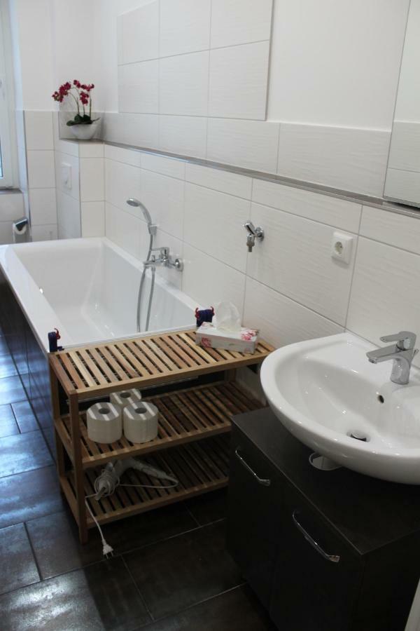Ferienwohnung Hecht ライプツィヒ エクステリア 写真